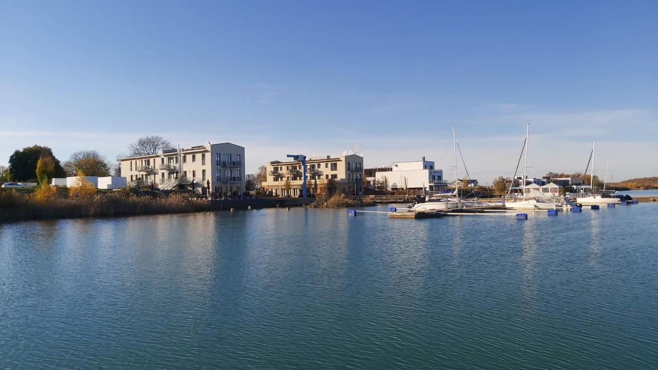 Hafen 15 - Ihre Ferienwohnung Am Hainer See Bei Leipzig Neukieritzsch Bagian luar foto